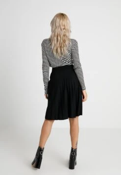 A-Lijn Rok - Black 7 A-Lijn Rok - Black -Anna Field Verkoop 5053c38cb0014b659c7b9f981ef22899