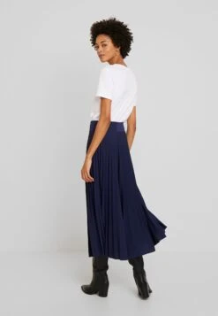 Anna Field Plisse A-Line Midi Skirt - A-Lijn Rok - Maritime Blue 8 Anna Field Plisse A-Line Midi Skirt - A-Lijn Rok - Maritime Blue -Anna Field Verkoop 5e377213776043ae87e0befe2a75e8ca