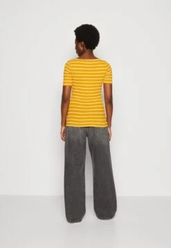 Anna Field T-Shirt Print - Dark Yellow/White 9 Anna Field T-Shirt Print - Dark Yellow/White -Anna Field Verkoop 6266442cd1aa4081b5fa7a1857bda977