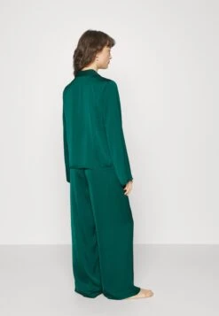 Anna Field Gift Box Pj Set - Pyjama - Green 9 Anna Field Gift Box Pj Set - Pyjama - Green -Anna Field Verkoop a667a230e1e0450db65306711a2d6272