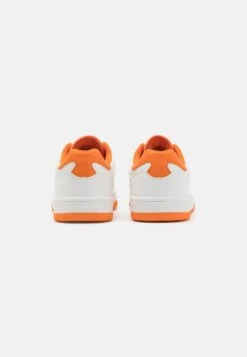 Sneakers Laag - White/Orange 9 Sneakers Laag - White/Orange -Anna Field Verkoop b768a6b6e70c4437b497c334a5073b87
